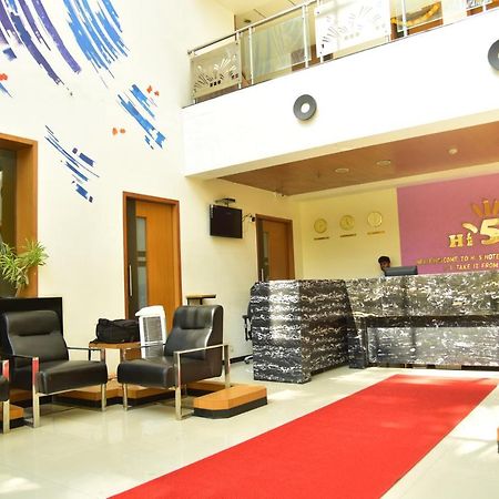 Hi 5 Hotel&Experience Nashik Exterior foto